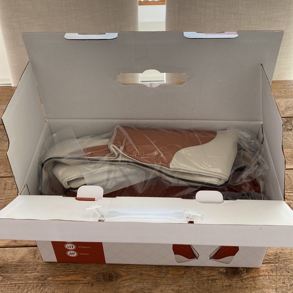 Magic Makers Shiatsu Neck &Back Massager - Picture 10 of 10